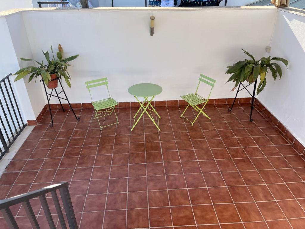 Atico Con Terraza- Solarium Apartment Ecija Luaran gambar