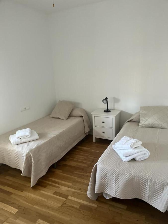 Atico Con Terraza- Solarium Apartment Ecija Luaran gambar